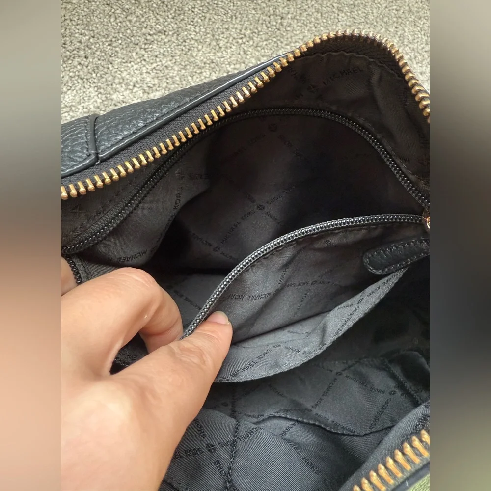 Michael Kors Leather Black Hobo Bag - Picture 8 of 9